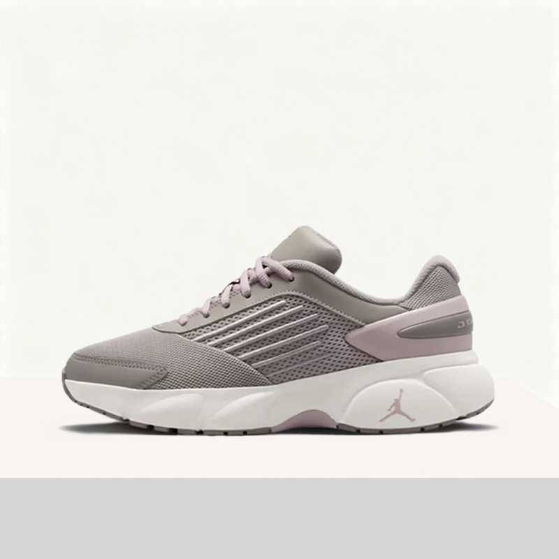 Women Shoes Jordan - Nike Jordan TRUNNER FLOW: Bequeme, vielseitige,
