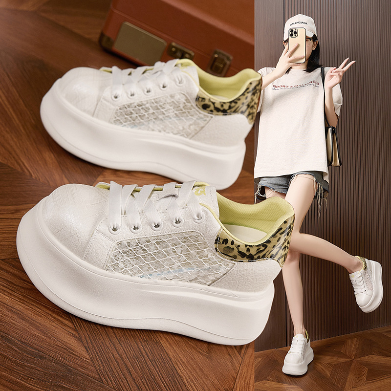 Dickbesohlte Weiße Damenschuhe – Mesh Sneaker Women Bewertung und Preis