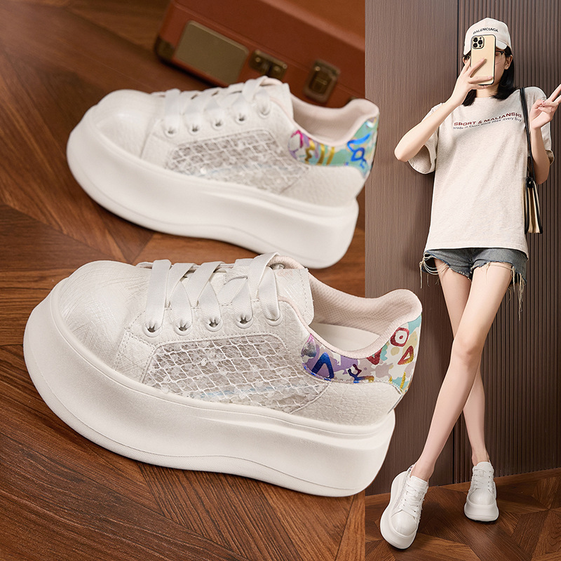 Dickbesohlte Weiße Damenschuhe – Mesh Sneaker Women Bewertung und Preis