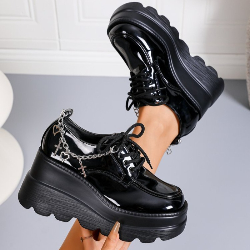 Schwarze glänzende Schnür-Plat – Women'S Shoes Loafers Black Bewertung und Preis